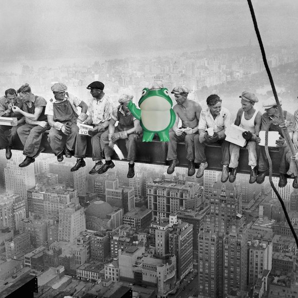 Cheeky Middle Finger Frog | Gag Gift | Fun Desk Toy | Decor | 3D Printed - Picture 15 of 17